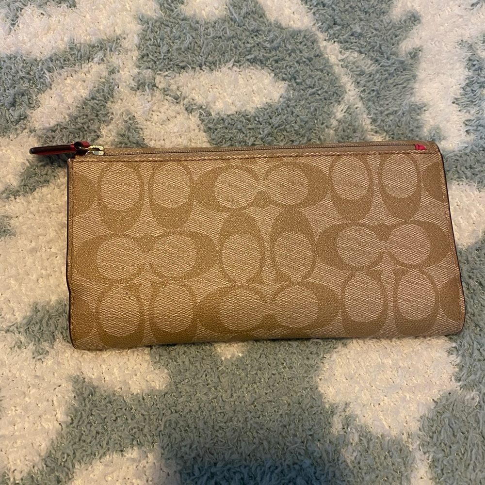 Coach Wallet - Picture 2 of 6